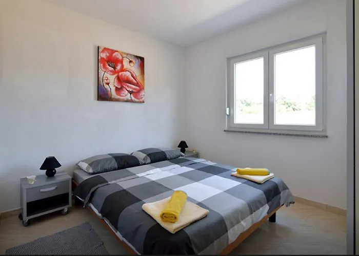 Apartment Una * Pula