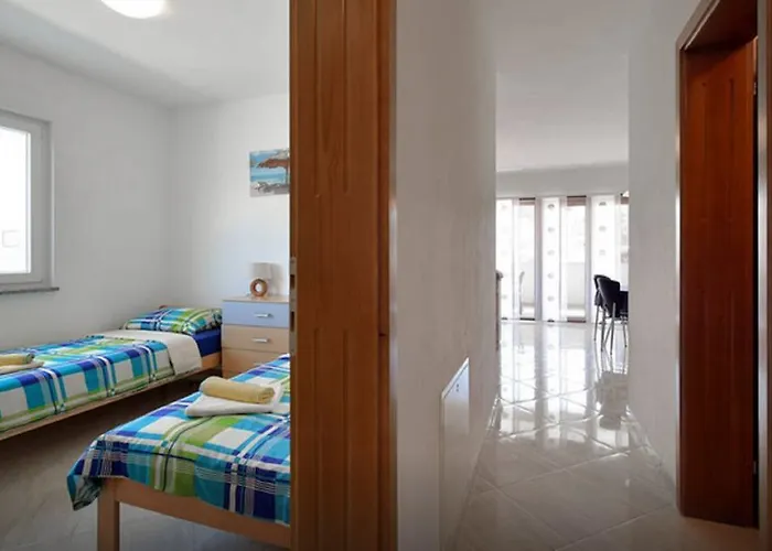 Apartment Una * Πούλα