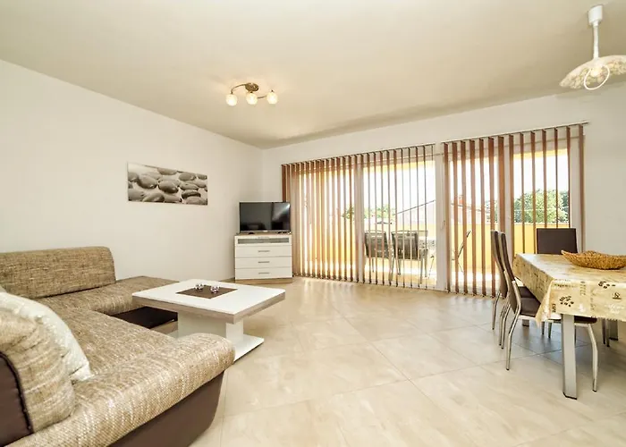 Apartment Una Πούλα