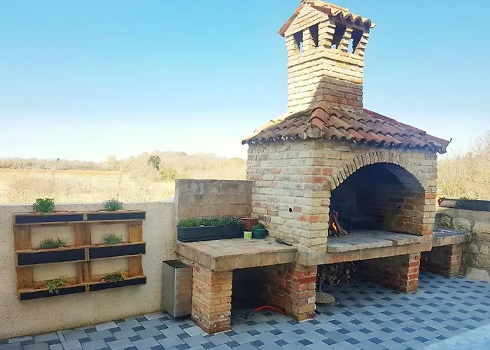 Apartment Una * Πούλα