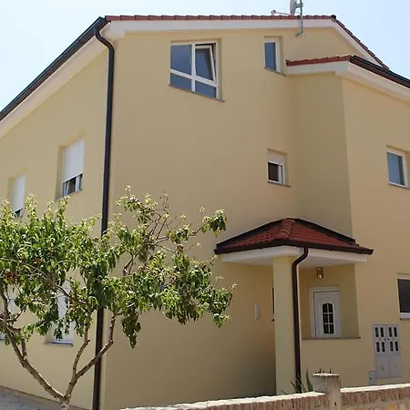 Apartment Una